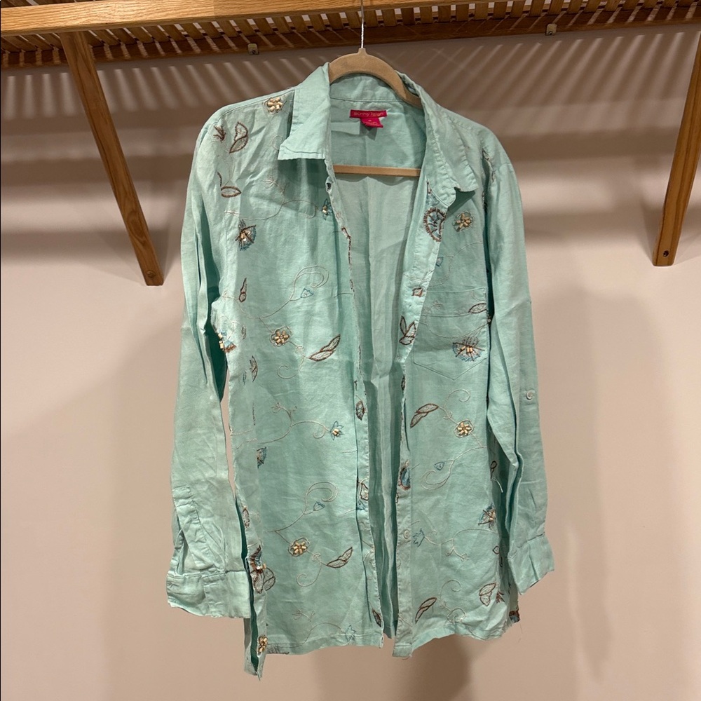 Sunny Leigh Linen Shirt in Light Green